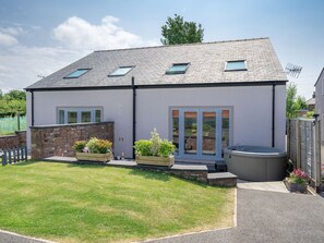 Cottage | Exterior