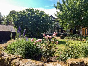 Cottage | Interior - The Granary (Hereford)
