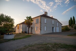 Front of property - La Gurlanne (Lasseran)