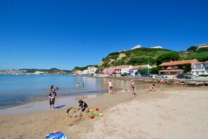 Playa en los alrededores