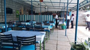 Bar (en el alojamiento)