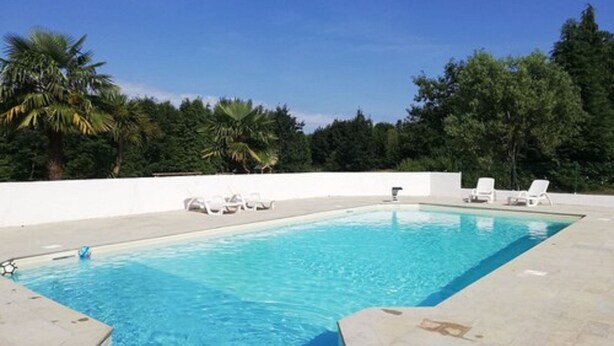 Outdoor pool - Domaine de Trochérou (Riec-sur-Belon)