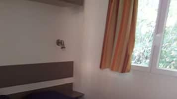 Mobile Home, 3 Bedrooms | Seterika/papan seterika, Wi-fi