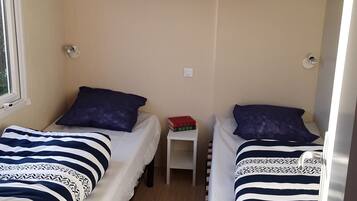 Mobile Home, 2 Bedrooms | Iron/ironing board, WiFi