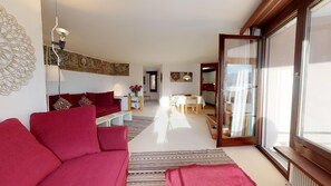 Télévision, chaîne hi-fi