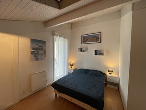 2 bedrooms