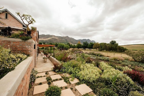 Vineyard Views Country House
