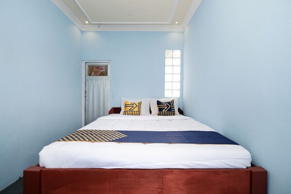Habitación estándar doble | Escritorio, wifi gratis, ropa de cama