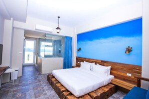 豪華海景雙人房 | 办公桌、遮光窗帘、隔音、免费 WiFi