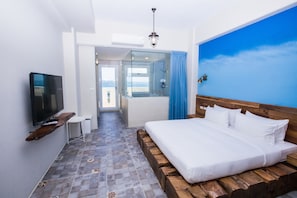 Deluxe Double Room | Desk, blackout drapes, soundproofing, free WiFi - Place De L (Hengchun)