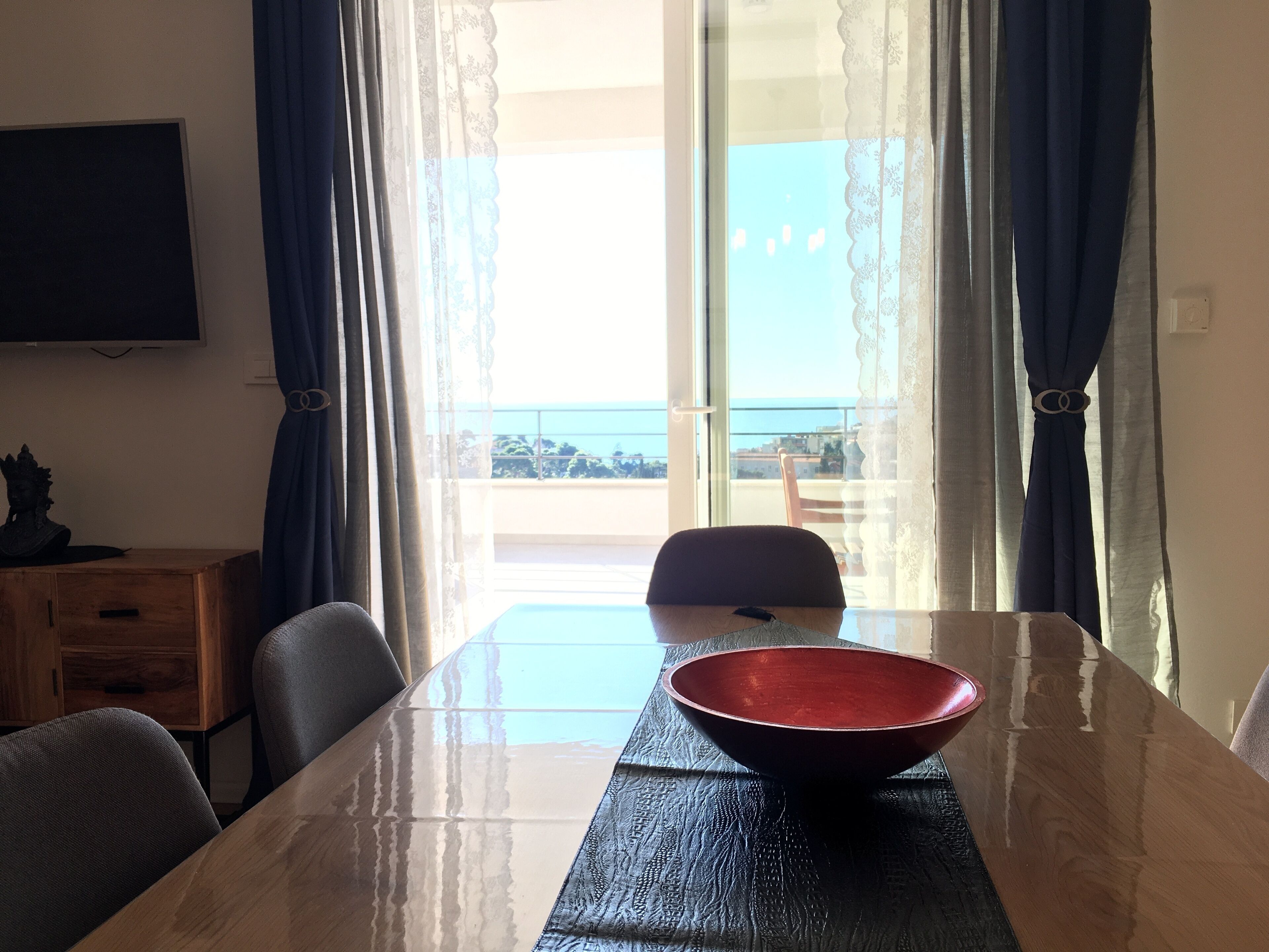 Residence Apartment 2 | Living area | Flat-screen TV