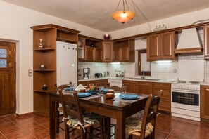 Traditional House | Private kitchen