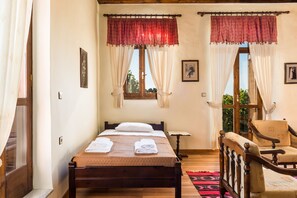 Traditional House | Living area