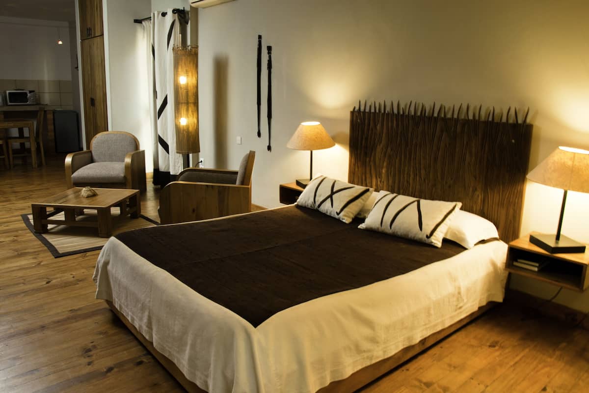 Suite | 1 dormitorio, caja fuerte, cortinas opacas y sistema de insonorización