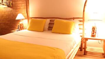 Standard Double or Twin Room | 1 bedroom, in-room safe, blackout drapes, soundproofing