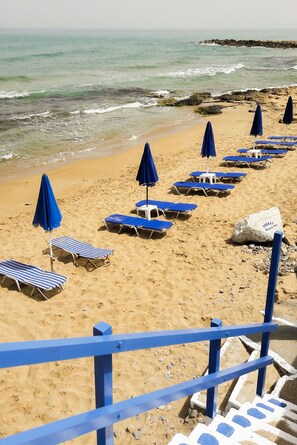 Beach nearby - Mary's Cute Apartment Steps From The Beach (Hersonissos)
