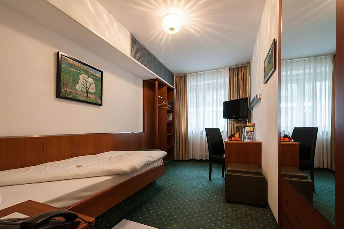 Minibar, in-room safe, desk, blackout drapes