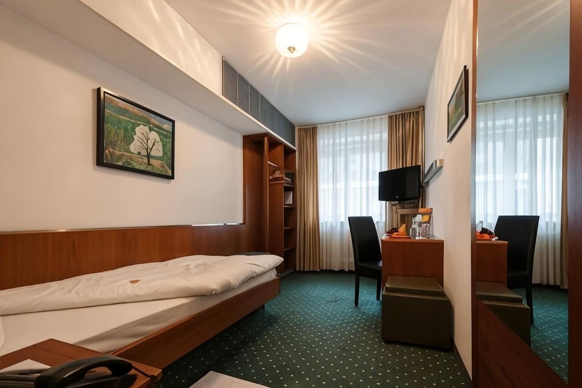 Minibar, in-room safe, desk, blackout drapes