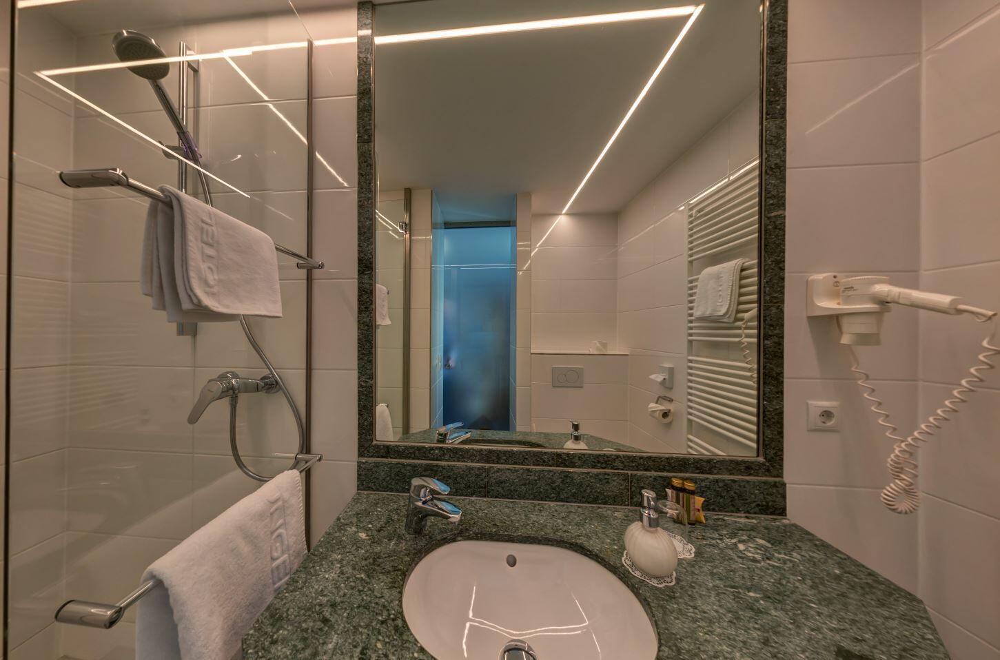 single room | bathroom | slippers, towels