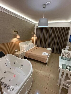 Chambre Double Deluxe, bain à remous, vue mer