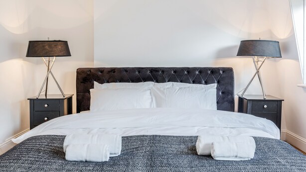 Unclassified image, 1 of 36, button - Deluxe 4 BR Oxford Circus Apartment with Terrace (London)