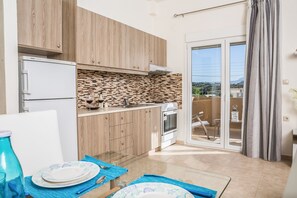 아파트 | 전용 주방 | 대용량 냉장고, 오븐, 쿡탑, 조리 도구/접시/주방 기구