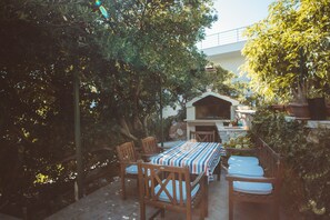 Área de parrillas y picnic