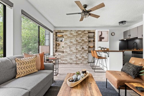 Downtown Aspen Studio | Walk to Gondola & Slopes