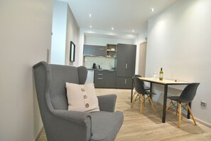 Apartment, City View (Blue) | In-room dining - Feel Athens Studios at Monastiraki (Athens)