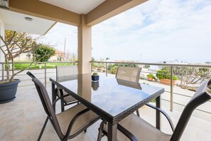 Outdoor dining - NeSo - Peter's Flat steps to Beach with Great Views (Platanias)