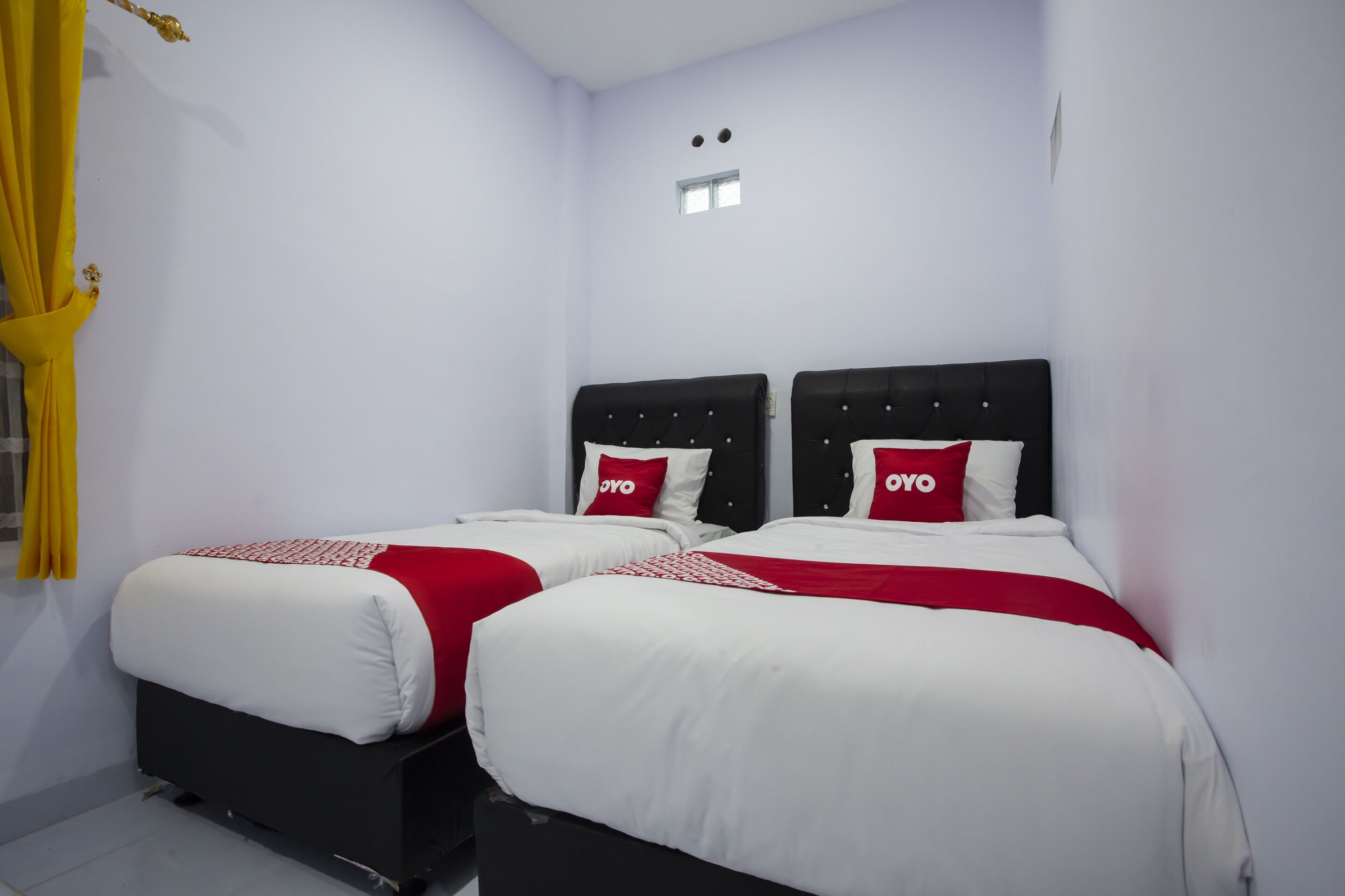 Deluxe Twin Room | Desk, free WiFi, bed sheets