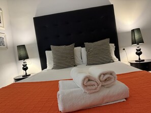 2 bedrooms, iron/ironing board, free Internet, bed sheets - A 20 Pasos del Museo Picasso (Málaga)