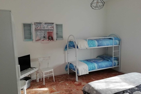 Quadruple Room, Shared Bathroom | Free WiFi, bed sheets