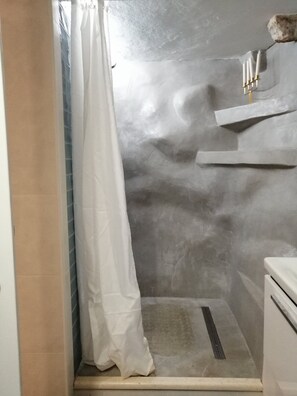 Bathroom shower - Private Accomodation Linda (Dubrovnik)
