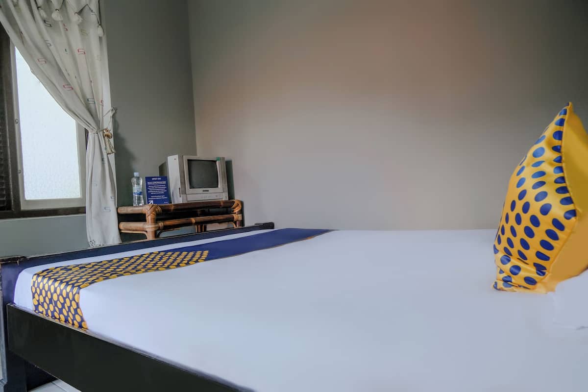 Habitación doble | Escritorio, wifi gratis y ropa de cama