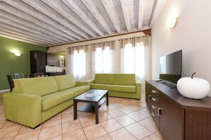Elite Apartment, 2 Bedrooms, Terrace | Living area - Flowers Apartments (Desenzano del Garda)