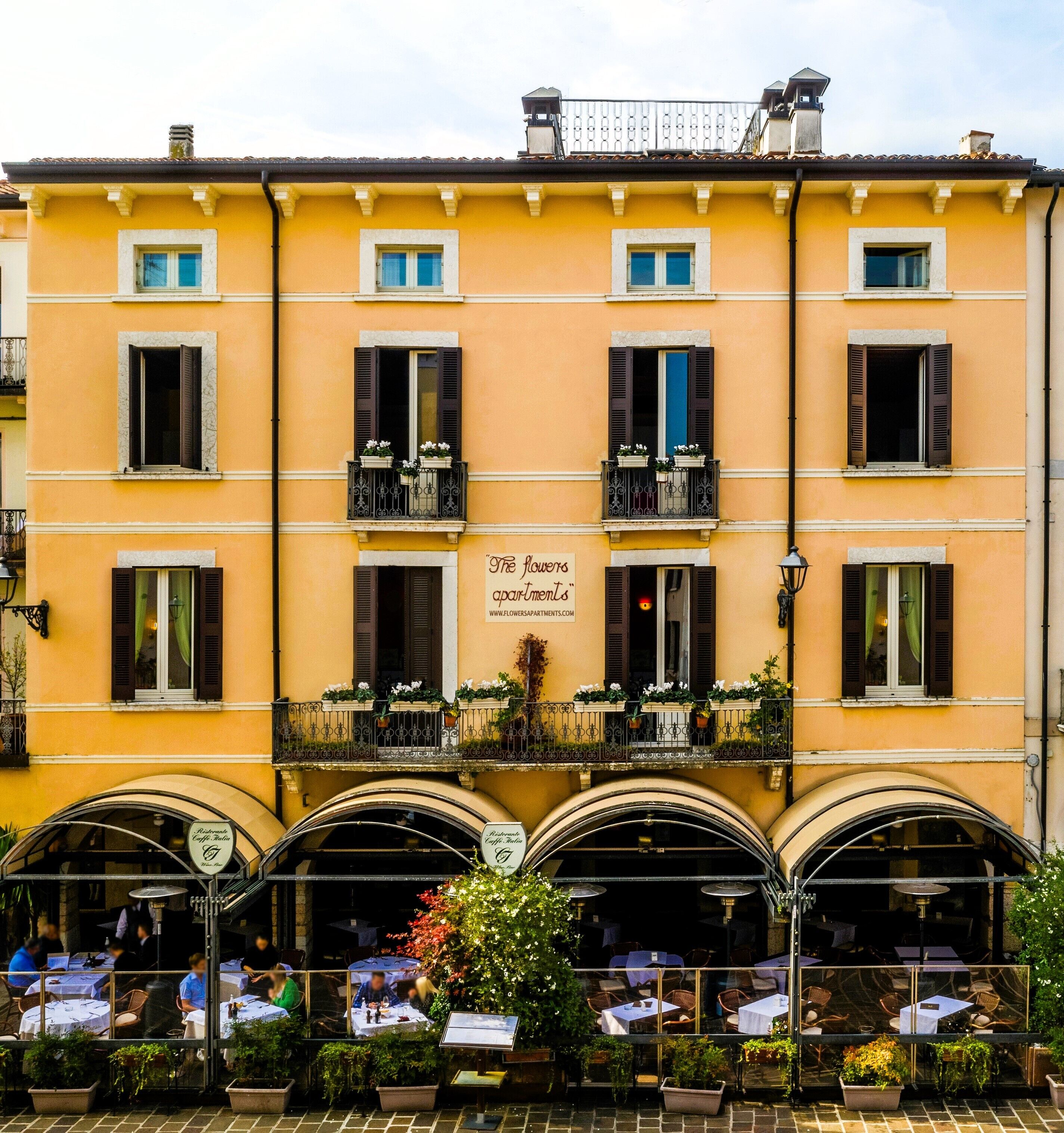 숙박 시설 정면