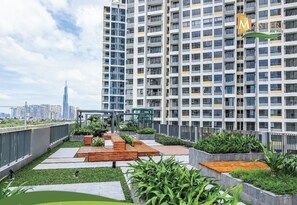 Property grounds - Relax in 2 Bedroom at Masteri AN PHU with POOL&GYM
 (Ho Chi Minh)