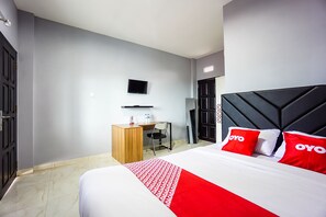 Standard-Doppelzimmer | Schreibtisch, Bettwäsche
