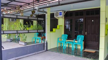 Mặt tiền nơi lưu trú