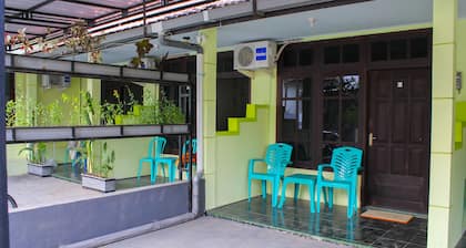 OYO 1479 A&a Inn