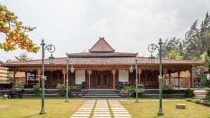 Front of property - 1347 Joglo Garut Cottage (Garut)