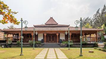 Bagian depan properti