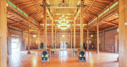 1347 Joglo Garut Cottage