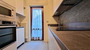 Apartment, 3 Schlafzimmer, Bergblick | Eigene Küche | Großer Kühlschrank, Ofen, Herdplatte, Geschirrspüler