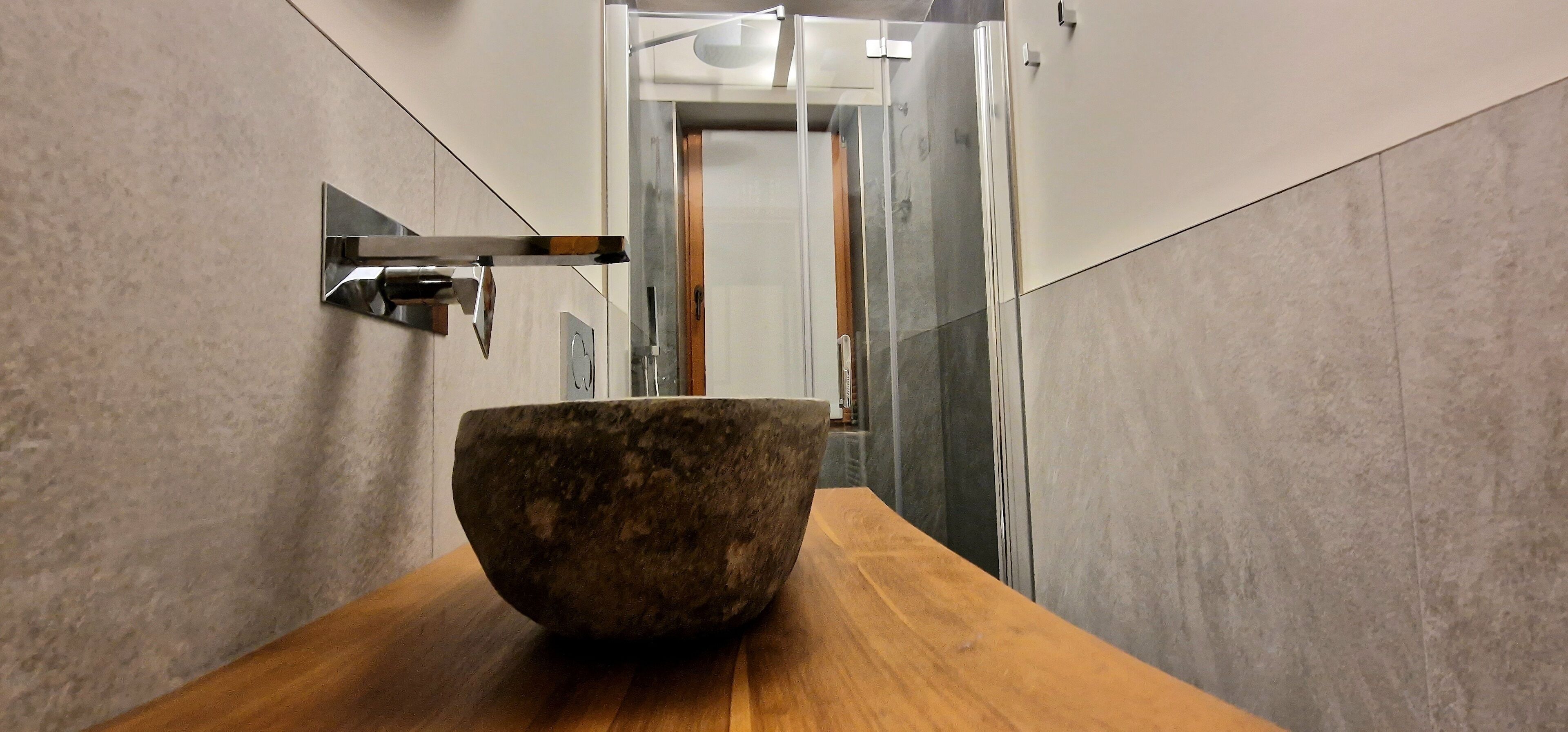 Appartamento, 3 camere da letto, vista montagna | Bagno | Vasca e doccia separate, asciugacapelli, bidet, sapone