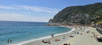 Monterosso Apartment