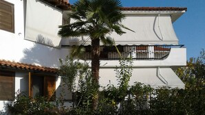 Unclassified image, 3 of 38, button - Seaside of Kariani 2BD home for Relaxation (Pangaio)