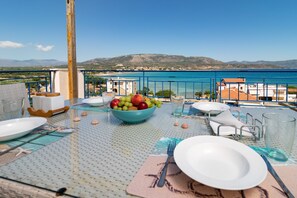 Outdoor dining - SeaView Flat Near the Beach (Monemvasia)