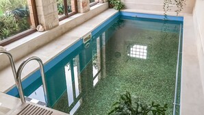 Indoor pool - Serene Indoor Pool & Hamam Villa (Chania)